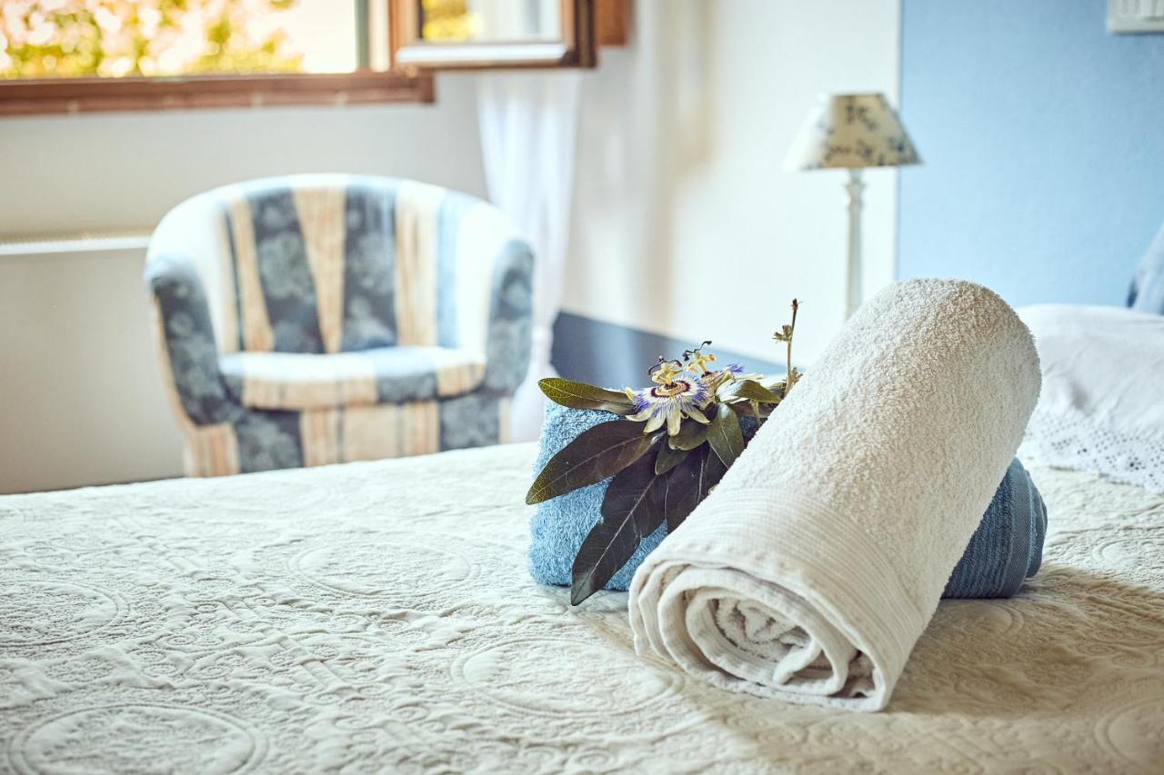 Agriturismo Lunadoro มอนติคเคียโล ภายนอก รูปภาพ