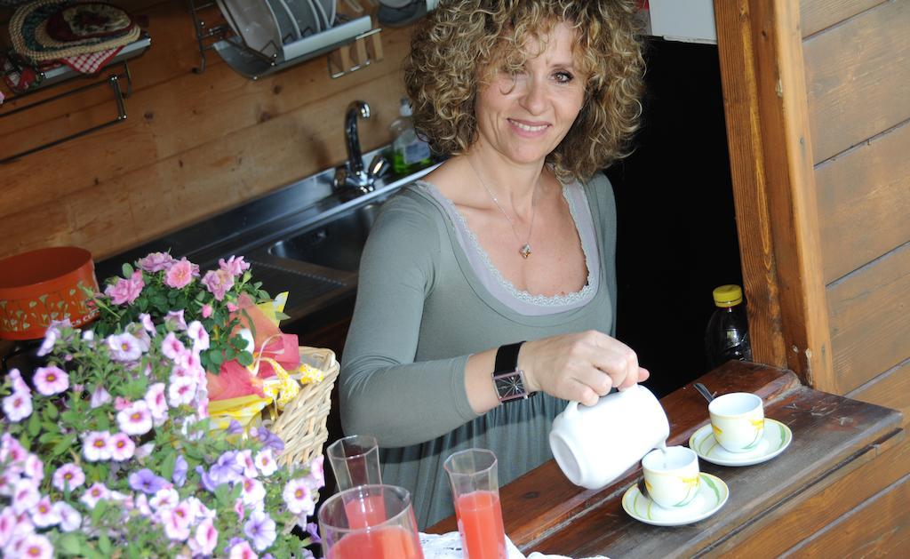 Agriturismo Lunadoro มอนติคเคียโล ภายนอก รูปภาพ